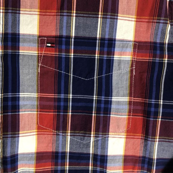 Tommy Hilfiger Shirt Mens Size M Red Blue Plaid‎ Classic Fit Button Down - Picture 3 of 5